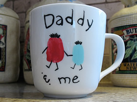 怎么做創意父親節禮物 “爸爸和我”陶瓷杯DIY
