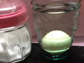 怎么用鹽做讓雞蛋浮出水面的科學小實驗