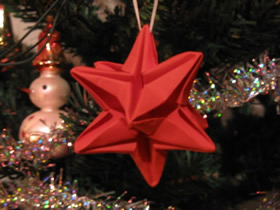 怎么折紙圣誕星禮物掛飾的折法詳細步驟圖解