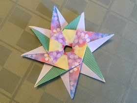 簡單折紙八角星星裝飾的折法步驟圖解