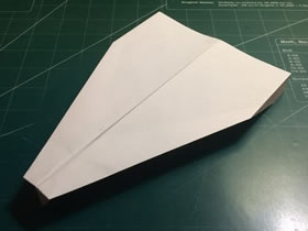 又快又遠的飛機折紙圖解