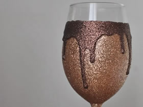 怎么用金粉改造出精美酒杯的方法圖解